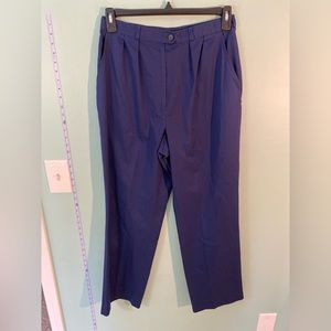 ❄️Saks Fifth Avenue Pleated Women’s Pants❄️